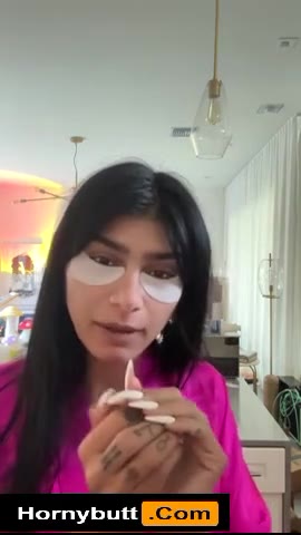 Mia Khalifa Plays Guitar & Shows Off Her Sexy Curves – Watch Now!