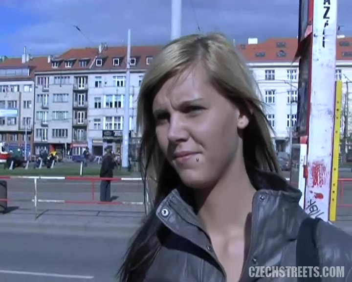 CzechStreets Slim Ilona