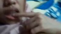 Dewi Jakarta Hijab Toket Brutal Mainin Tetek Jilat Jari