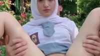Abg Seragam Esema 18Yo Hijab Dientot Outdoor Gangbang Bergantian