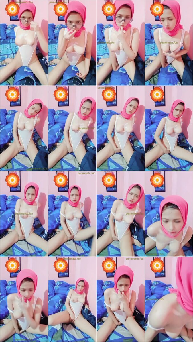 miss sherly hijab cakep menikmati colmek pakai jilbab