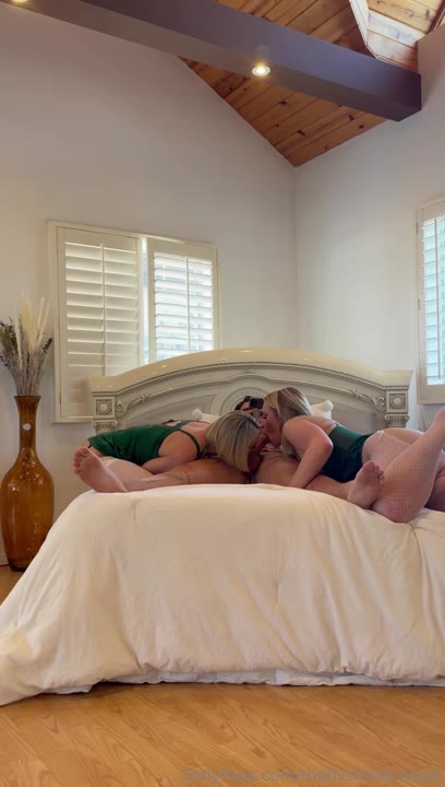 OnlyFans Mellanie Monroe & Rachael Cavalli “Threesome with TheFleshMechanic