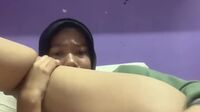 Saniah Hijab Abg 18Yo Colok Memek Sampai Lebar (1)