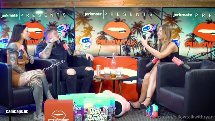 OnlyFans – Lily Phillips Fuck Little Person On Pillow Talk Podcast