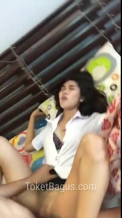 Seragam Anak SMA Bolos Sekolah Malah Ngewe Sama Guru Olahraga Thumb