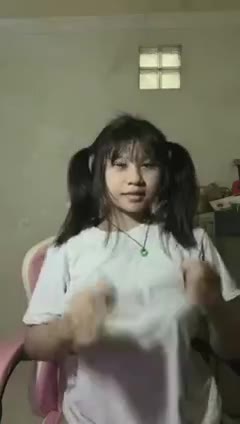 Bocil Cantik Chindo Lagi Pamer Toket Padet
