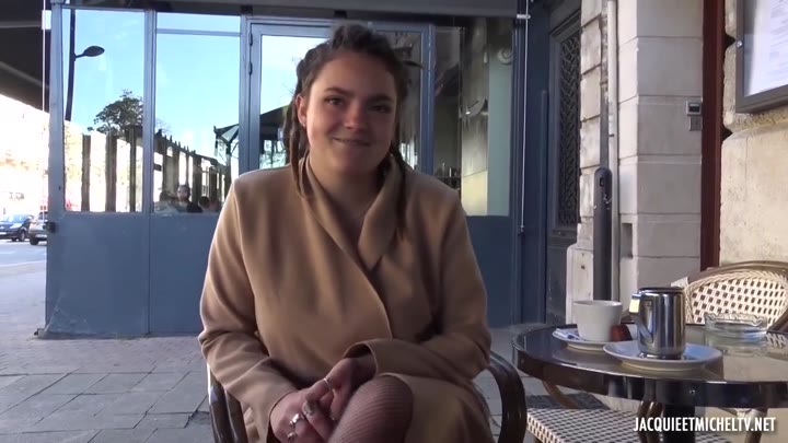 JacquieEtMichelTV Lou 20 Years Old Natural Tattoo Artist In Bordeaux