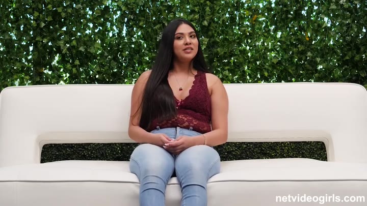 NetVideoGirls Layloni