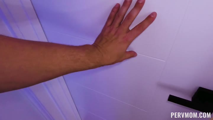 HD PervMom Siri Dahl – Sexy Egg Hunt . High Quality HD on