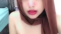 Sisi Gelap Wanita Hijab Berparas Cantik