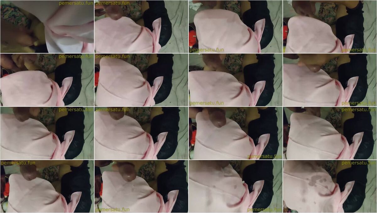 Stw sewek batik dicrotin dijilbabnya - Jilbab