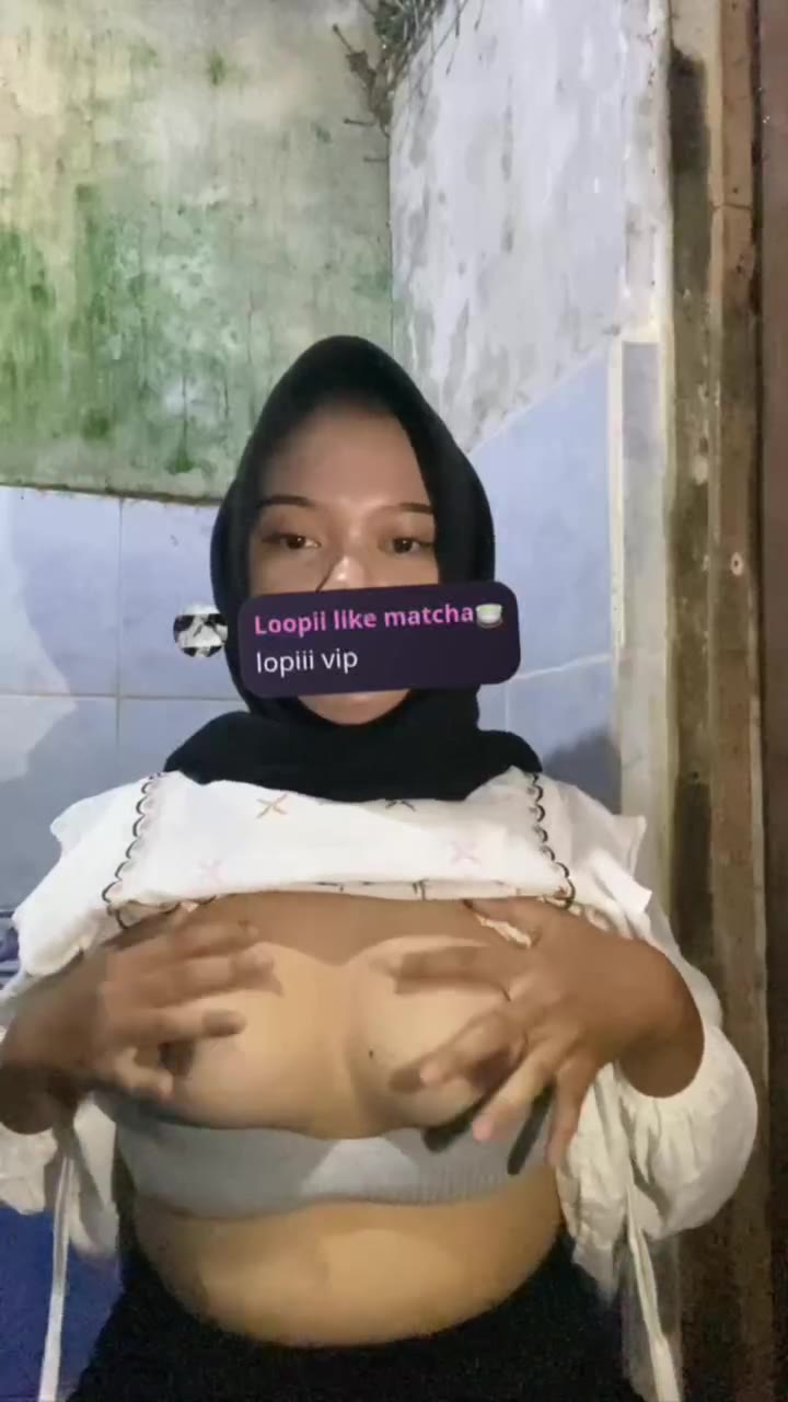 Video bokep alter jilbab Loopii like matcha remes toket
