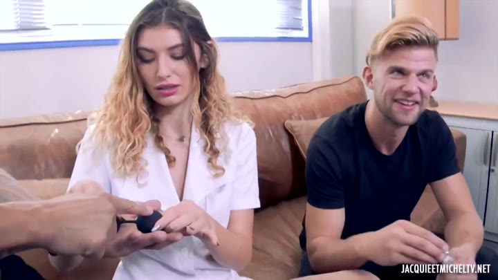 JacquieEtMichelTV Candice c1