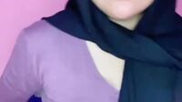 Us Nana Hijab Dream Buka Baju Sampai Telanjang Colmek (2)