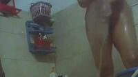 Intip Adik Ipar Manis Mandi (3)