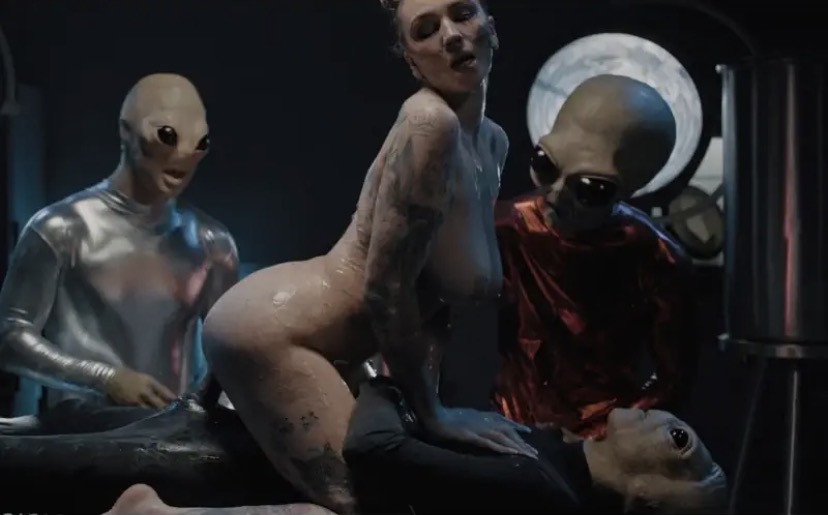 Kendra Sunderland A Close Encounter Act 1