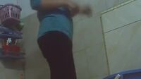 Intip Adik Ipar Manis Mandi (1)