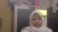 Cindy Abg 18Yo Hijab Lepas Seragam Tobrut Montok