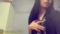 Jilbab Hitam Sange Lepas Pakaian