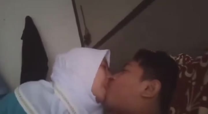 Bokep Bocil Hijab Di Ajak Nyepong Pas Sepi