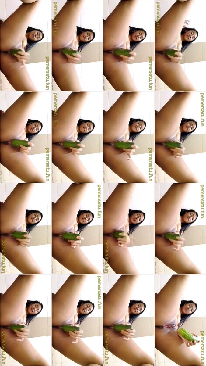 P13 Dede Aminaa Suka Timun Abg 18Yo 13