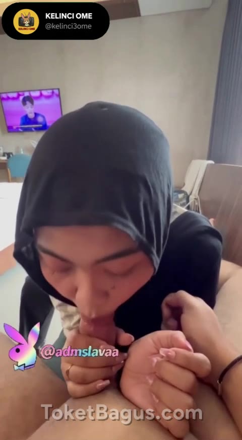 Sebelum dimasukin emut dulu biar licin