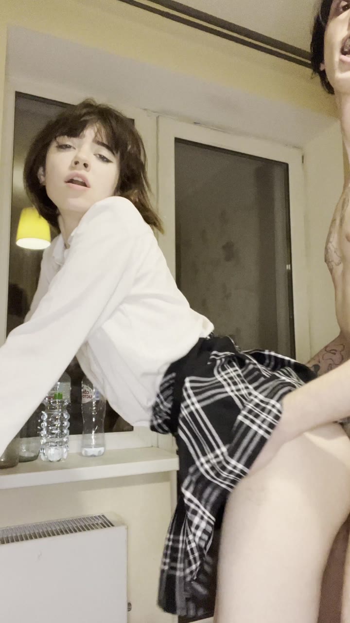 YourSmallDoll - Standing Doggy Sextape