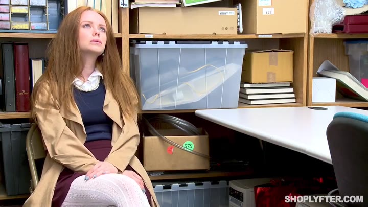 Shoplyfter Ella Hughes