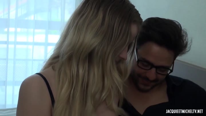 JacquieEtMichelTV Blondie Wants To Become A Lawyer