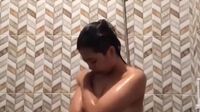Rambut Pendek Mandi