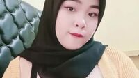 Jilbab Hitam Montok