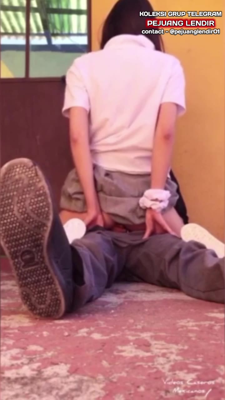 Abege sma suka di anal