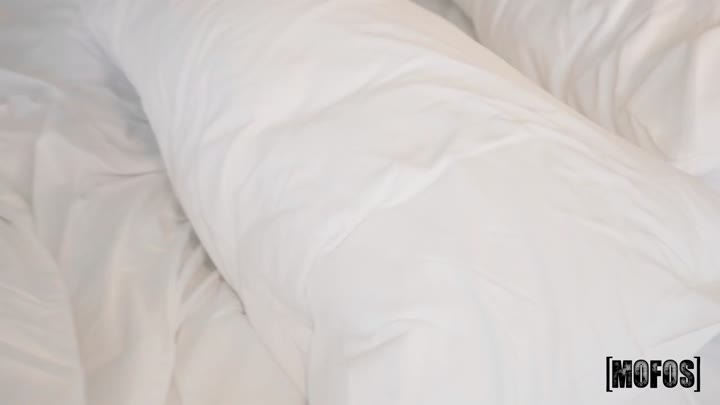 LetsPostIt – Summer Renee