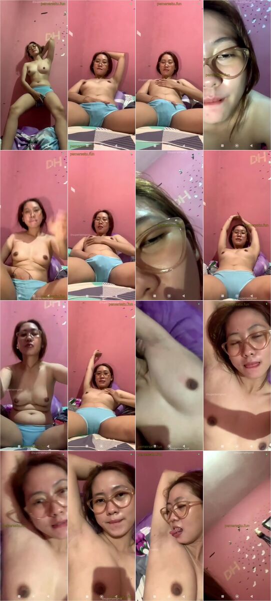 Dhifa Pamer Body Mulus Pap Ketiak Kacamata Binal