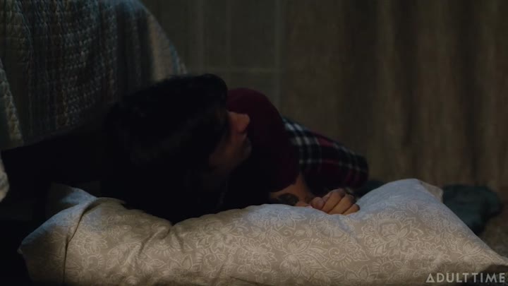 MommysBoy – Aderes Quin