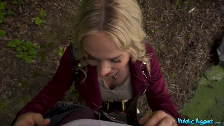 Angie Lynx Public Agent