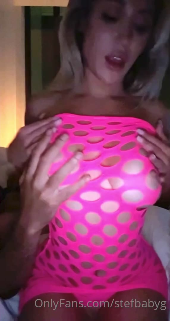 Stefanie Knight - BG Facesitting Sextape