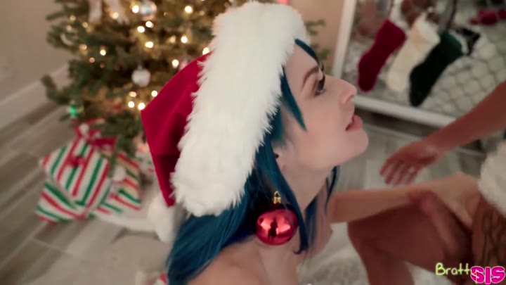 BrattySis Jewelz Blu Unwrapping Step Sis For Christmas