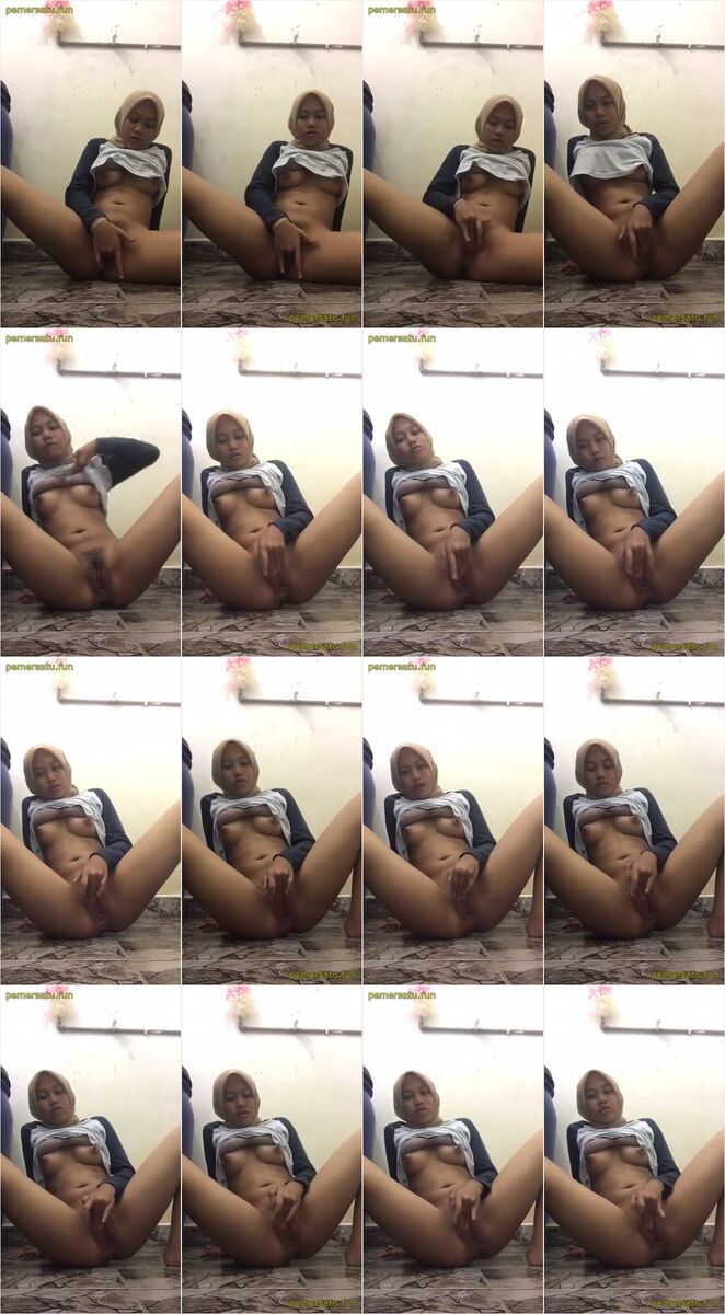 hijab di kamar mandi