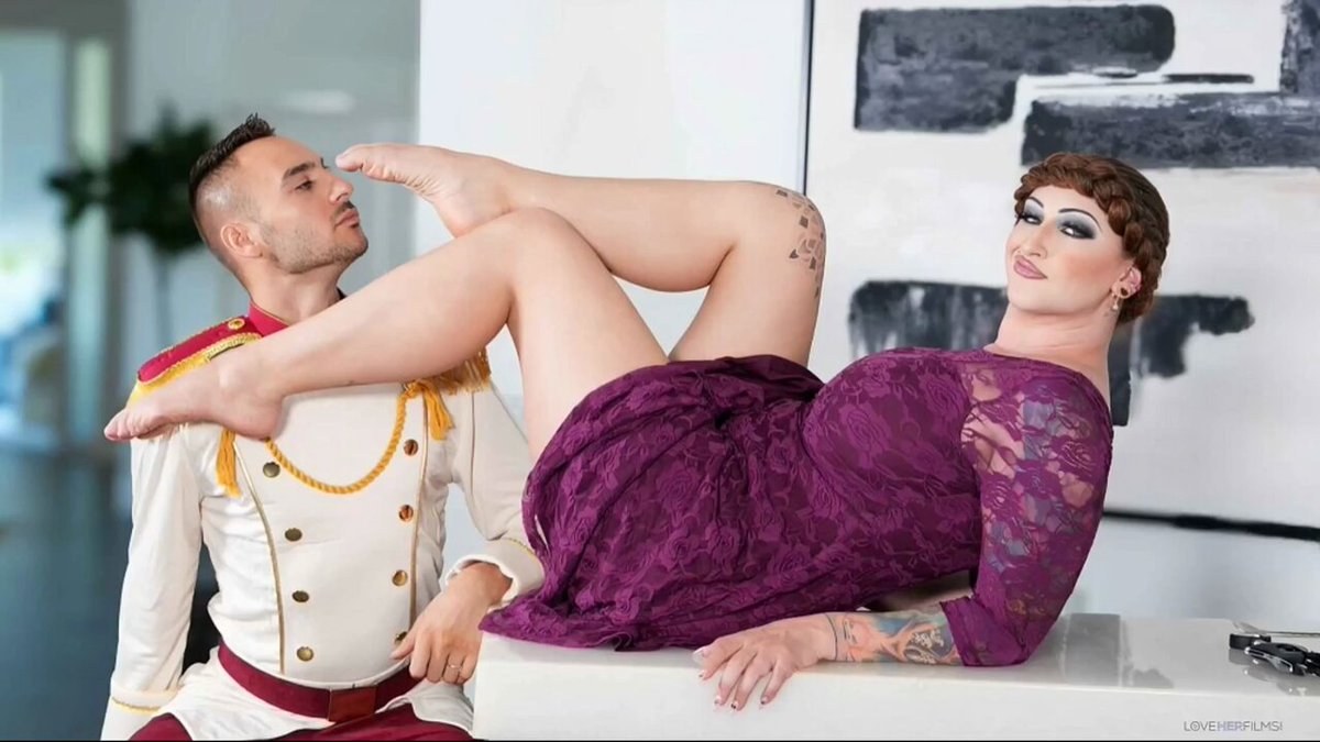 Avalon Mira Who Is The Feet Guy