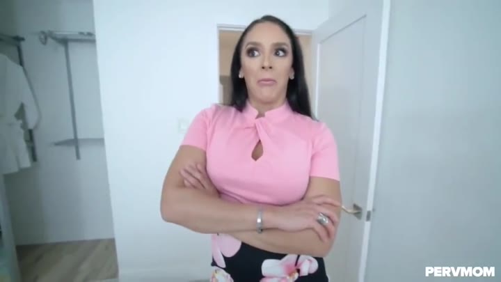 PervMom Sheena Ryder Treat You Better