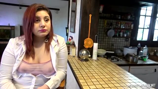 Juliana, 25 Years Old, Very Caliente Barmaid!