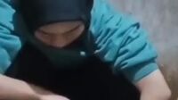 Ngintip Pipis Hijab Baju Biru Videos Jilbab Video Indo Bokep Bokepin