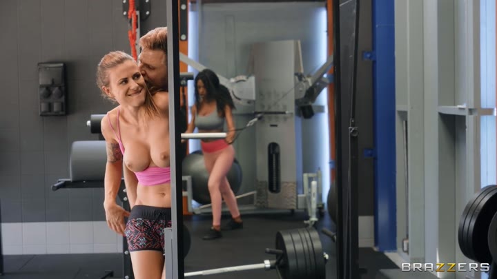 Billie Star, Tina Fire Big Tits Hit the Gym