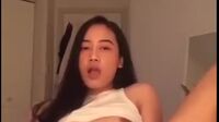 Selebgram Colok Memek 5 Menit
