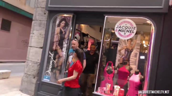 JacquieEtMichelTV Carmen Inaugurates The J M Store Of Lyon