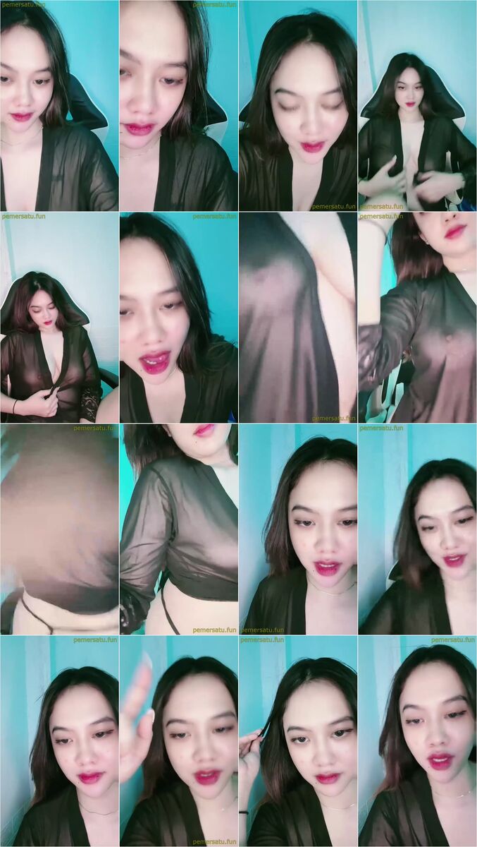 cantik senyum mainin tetek (1)