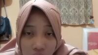 Kompilasi Zahra Jilbab Mulus 18Yo Colok Memek