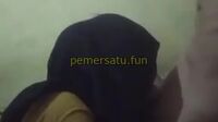 Abg Jilbab Pacaran Minta Sepong Kontol Cowoknya