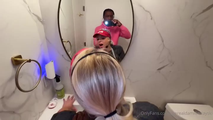 NEW OnlyFans Becky Crocker – Wendy”s Employee Gets Fucked By Customer